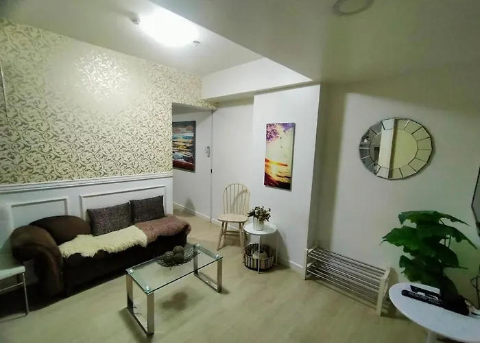 Condos&more In Azure Residences
