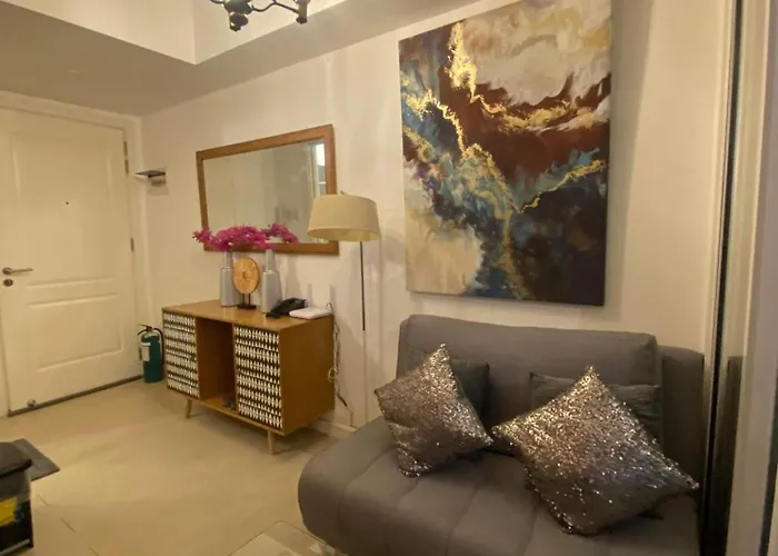Condos&more In Azure Residences