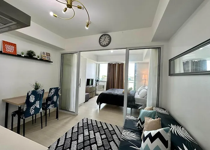 Condos&more In Azure Residences