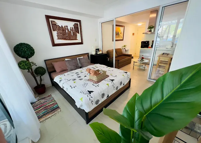 Condos&more In Azure Residences