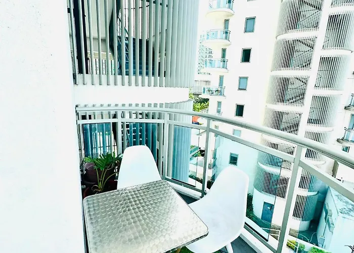Condos&more In Azure Residences