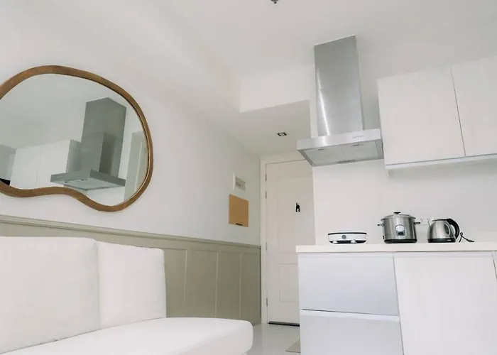Condos&more In Azure Residences *